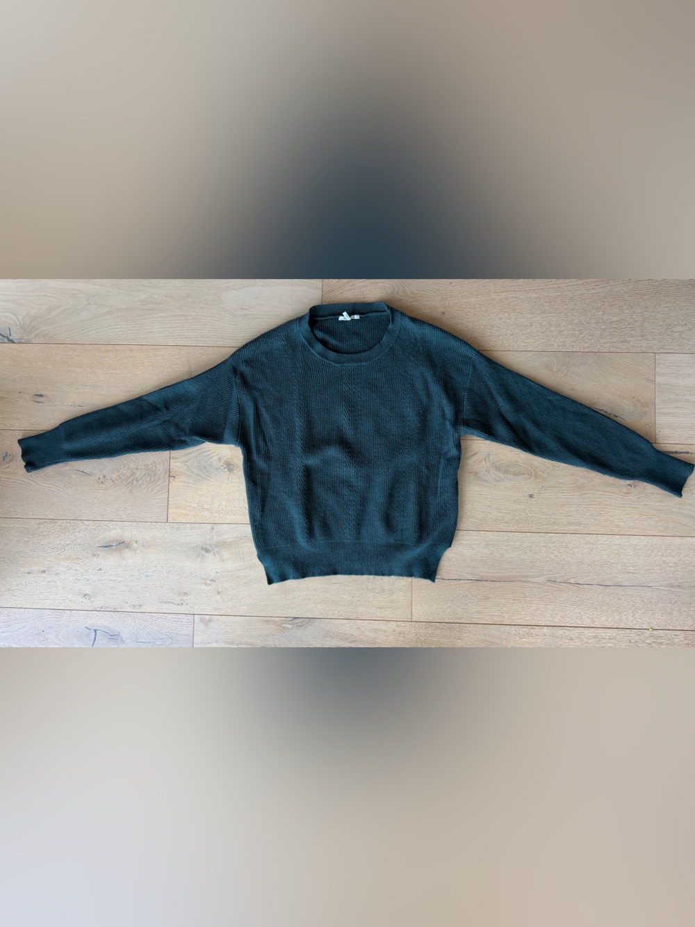 Women’s Crewneck Sweater in Deep Green Lightweight Knit